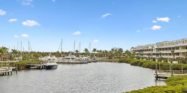 521 BAHIA BEACH BOULEVARD