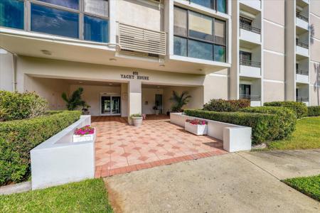 851 BAYWAY BOULEVARD