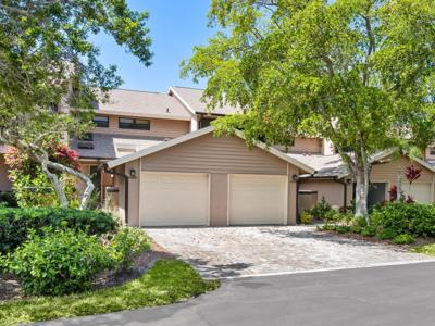 5228 LANDINGS BOULEVARD