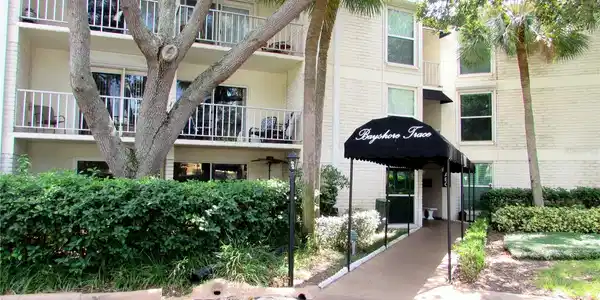 3325 BAYSHORE BOULEVARD