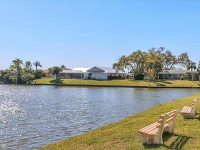 1743 LAKE PLACE