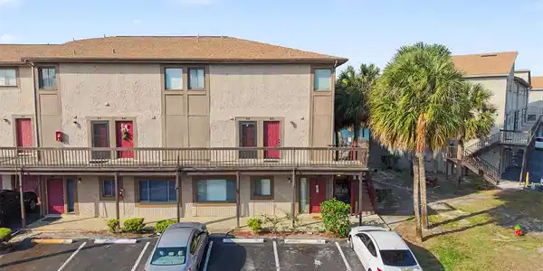 6321 NEWTOWN CIRCLE