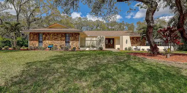 2840 PHEASANT RUN
