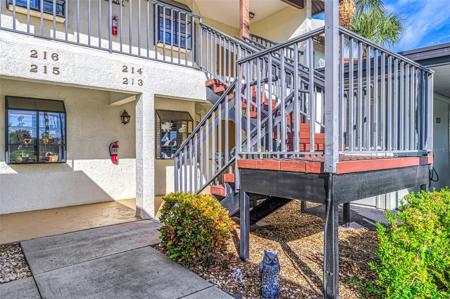 213 PINE HOLLOW DRIVE