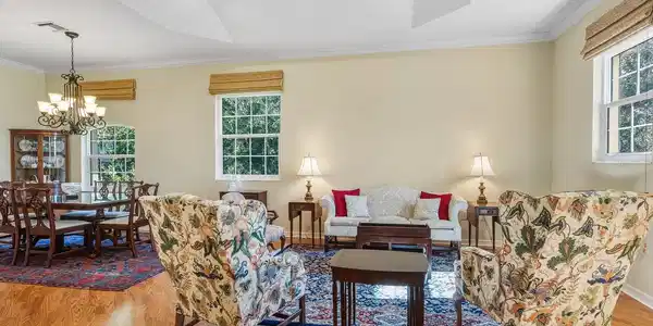 Image 4 Image 4