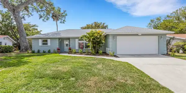 3016 CHASE CIRCLE