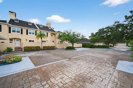 13734 MARSEILLES COURT
