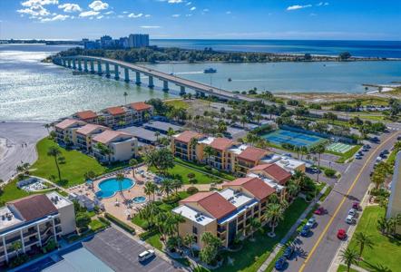 845 S GULFVIEW BOULEVARD