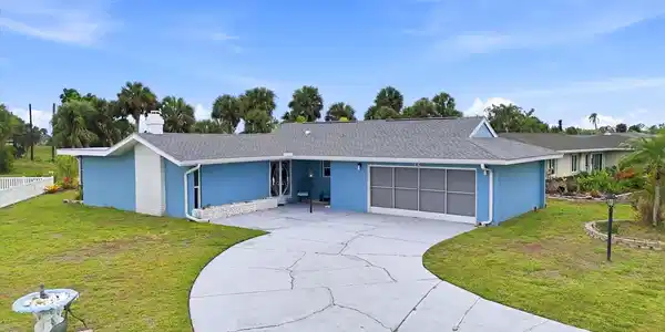 12 GOLFVIEW COURT