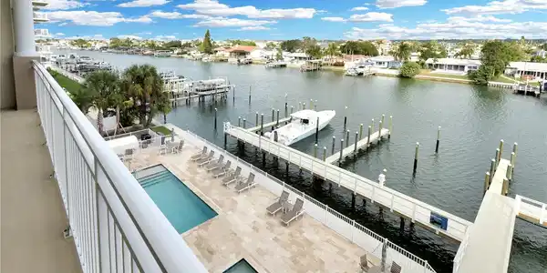 125 ISLAND WAY