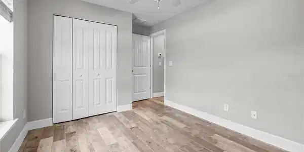 Image 4 Image 4