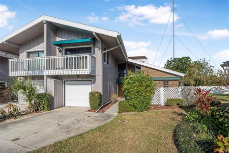 135 LAGOON COURT