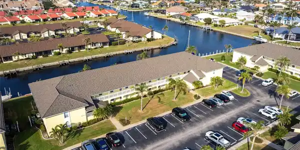 4000 BAL HARBOR BOULEVARD