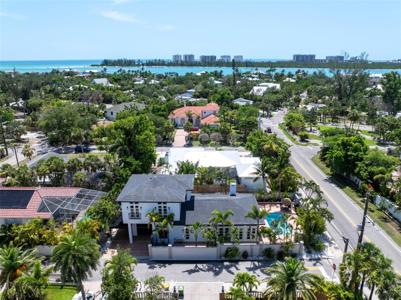 324 SIESTA DRIVE