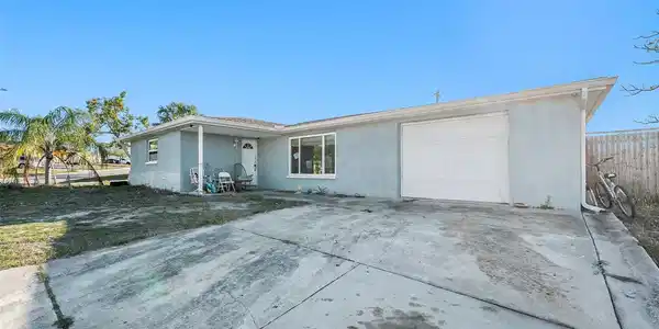 3739 KIMBERLY OAKS DRIVE