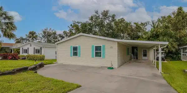 407 SCHOONER AVENUE