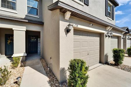 724 ROYAL EMPRESS DRIVE
