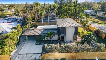 3026 MAYFLOWER STREET