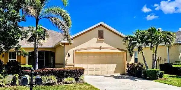 2125 BARRACUDA COURT