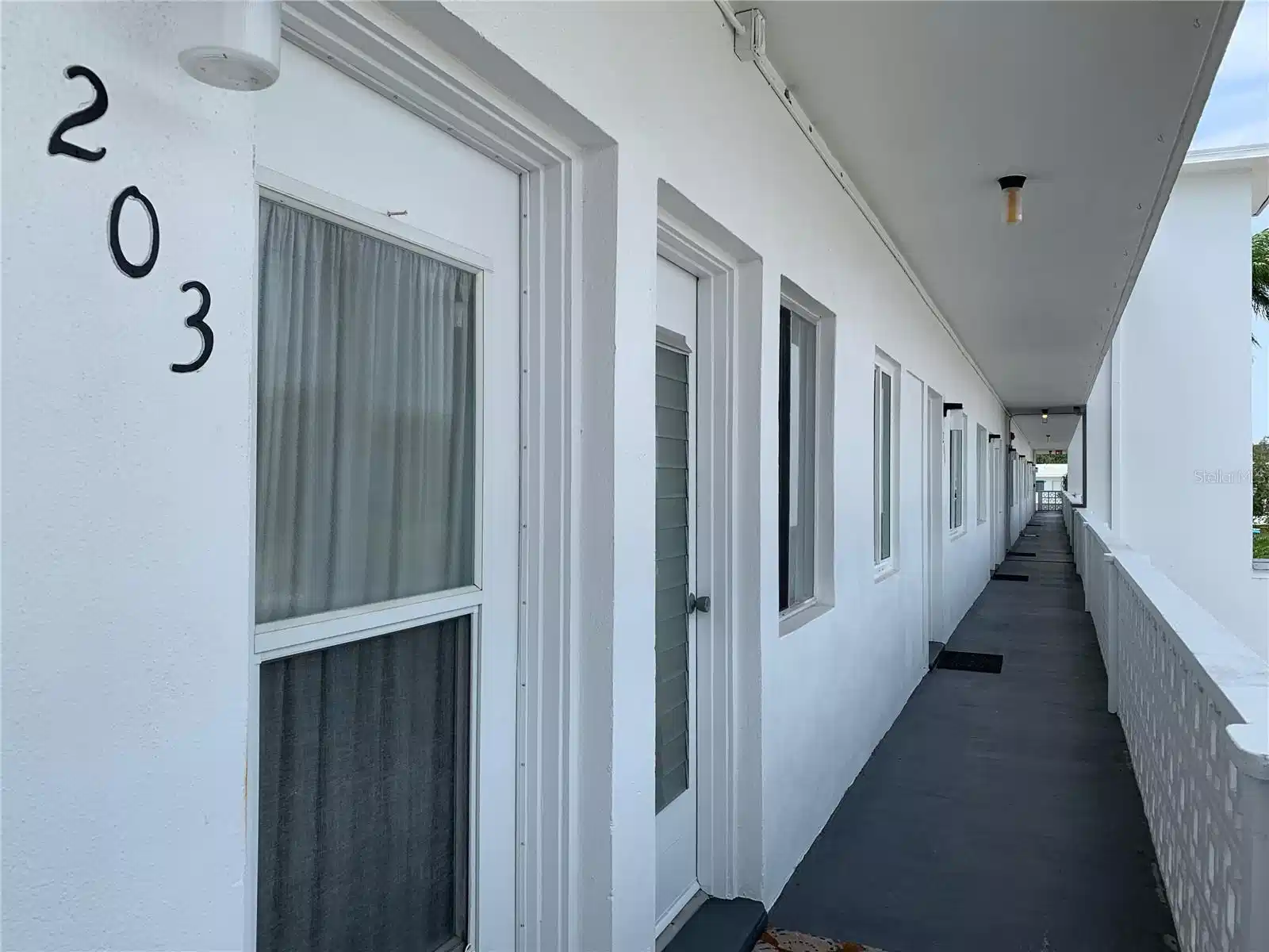 Image 1 Image 1