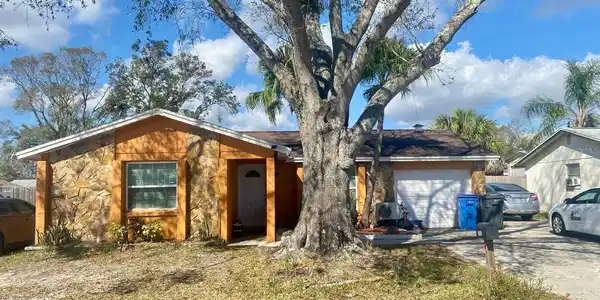 10107 LAZY CREEK CT