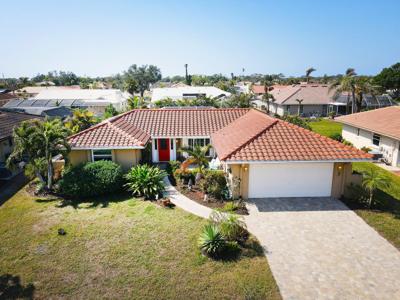 9 WINDSOR DRIVE