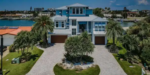 2242 DONATO DRIVE