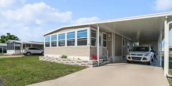 458 LONGWOOD DR