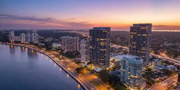 2900 W BAY TO BAY BOULEVARD