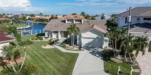3324 BRENTWOOD COURT
