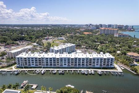 1709 N TAMIAMI TRAIL