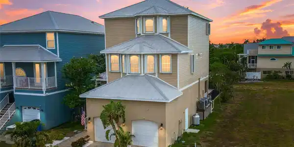 1340 APOLLO BEACH BOULEVARD S