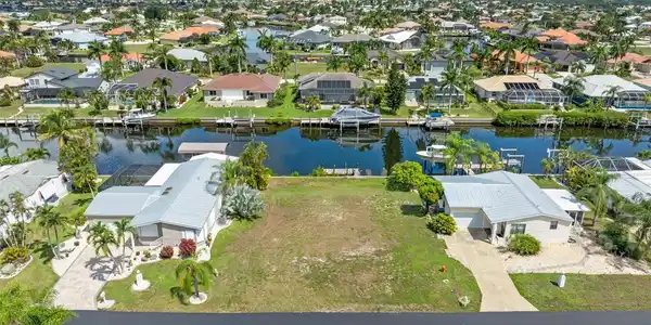5439 RIVER BAY DRIVE