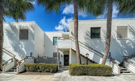 214 LAKEWOOD DRIVE