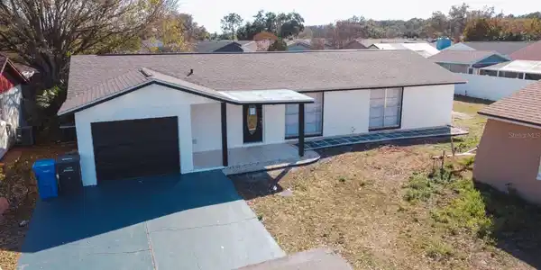 7502 POND VIEW COURT