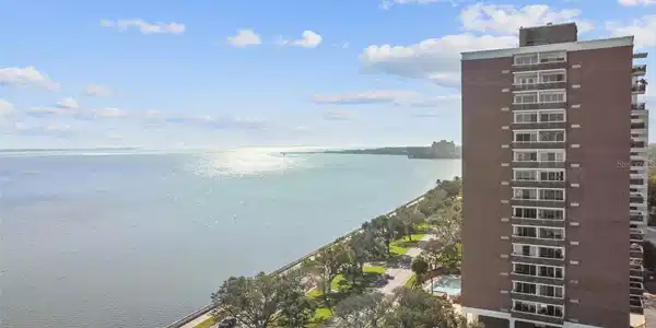 4015 BAYSHORE BOULEVARD
