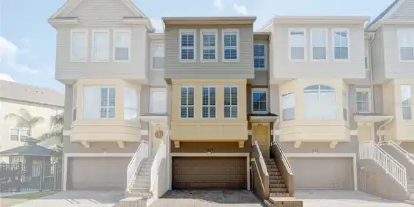 4339 SPINNAKER COVE LANE