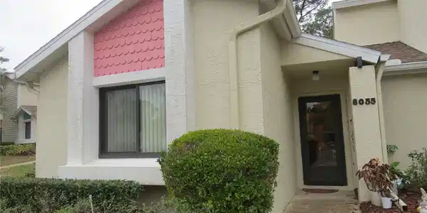 8055 PICKETTS COURT