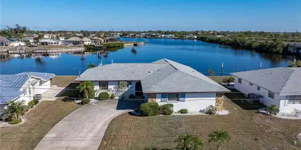 117 W TARPON BOULEVARD NW