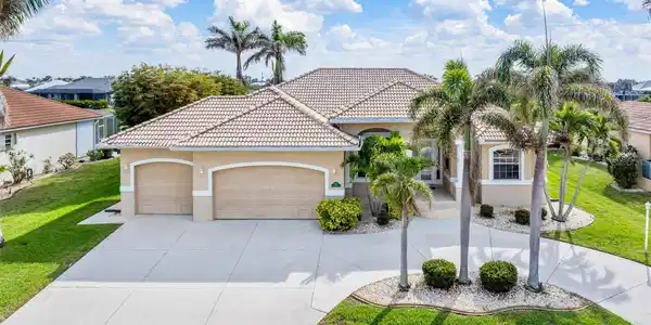 2111 DEBORAH DRIVE