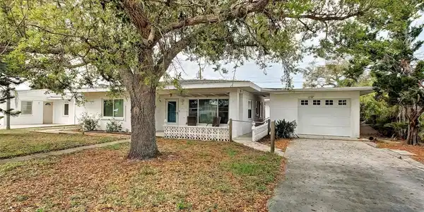 25 HILLCREST DRIVE