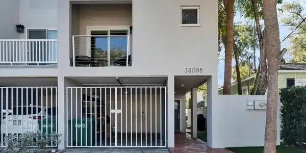 3308 W SANTIAGO STREET