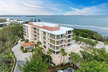3080 GRAND BAY BOULEVARD