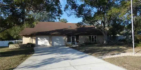 8526 DELAWARE DRIVE
