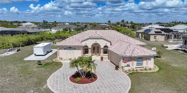 15319 ACORN CIRCLE