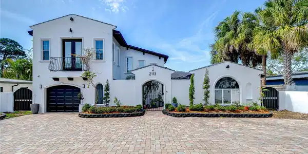 2113 S WEST SHORE BOULEVARD