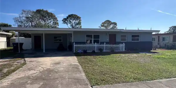 1725 KINGS COURT