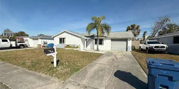 6241 SEABREEZE DRIVE