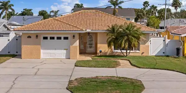 4007 FLORAMAR TERRACE