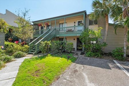 1526 PELICAN POINT DRIVE